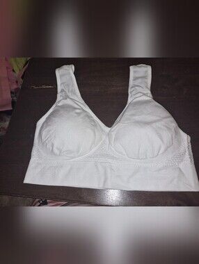Everyday Comfort Wireless Bra in White